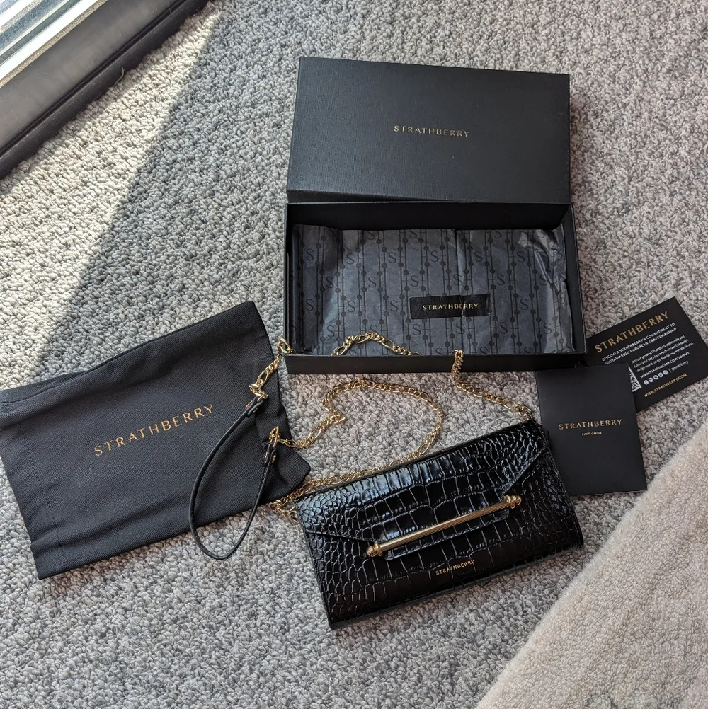 Strathberry Multrees Wallet On A Chain Black Croc Embossed - Picture 4 of 10